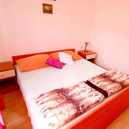 With Parking Space Njivice, Krk - 21773 Apartman Njivice