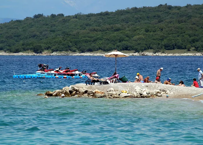 With Parking Space Njivice, Krk - 21773 דירה *