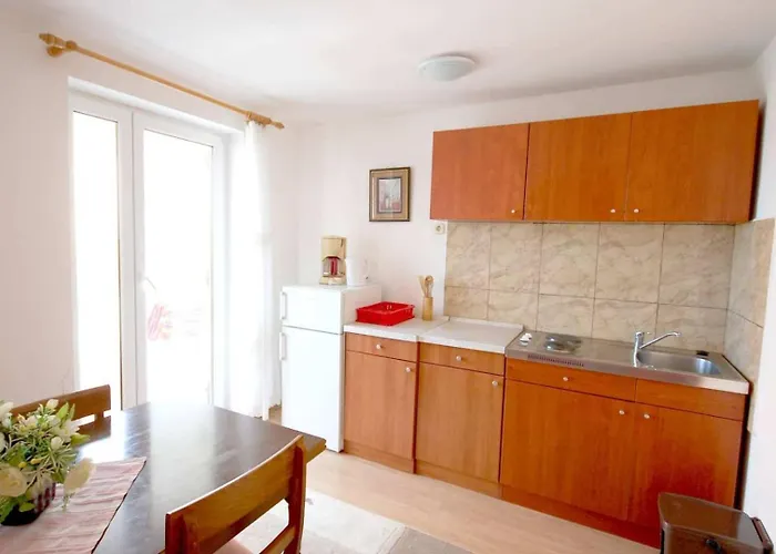 With Parking Space Njivice, Krk - 21773 *