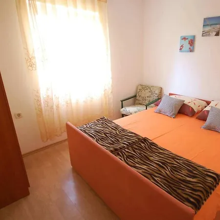 With Parking Space Njivice, Krk - 21773 Apartman
