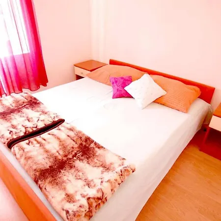 With Parking Space Njivice, Krk - 21773 Apartman *