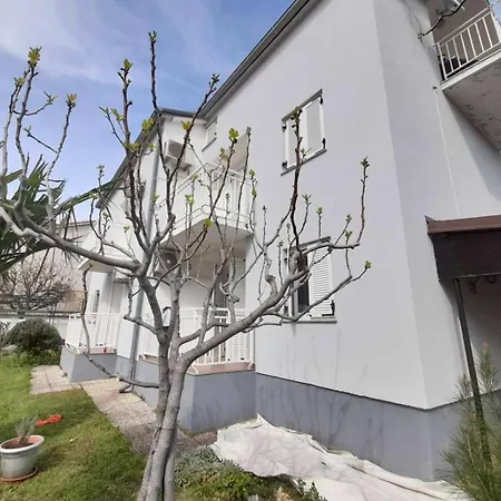 With Parking Space Njivice, Krk - 21773 Apartman